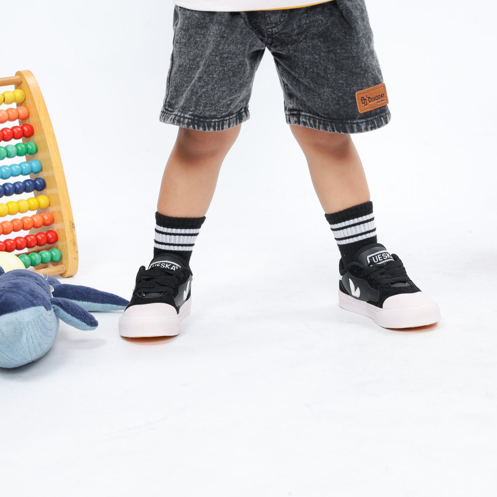 Breeze Black White Gum